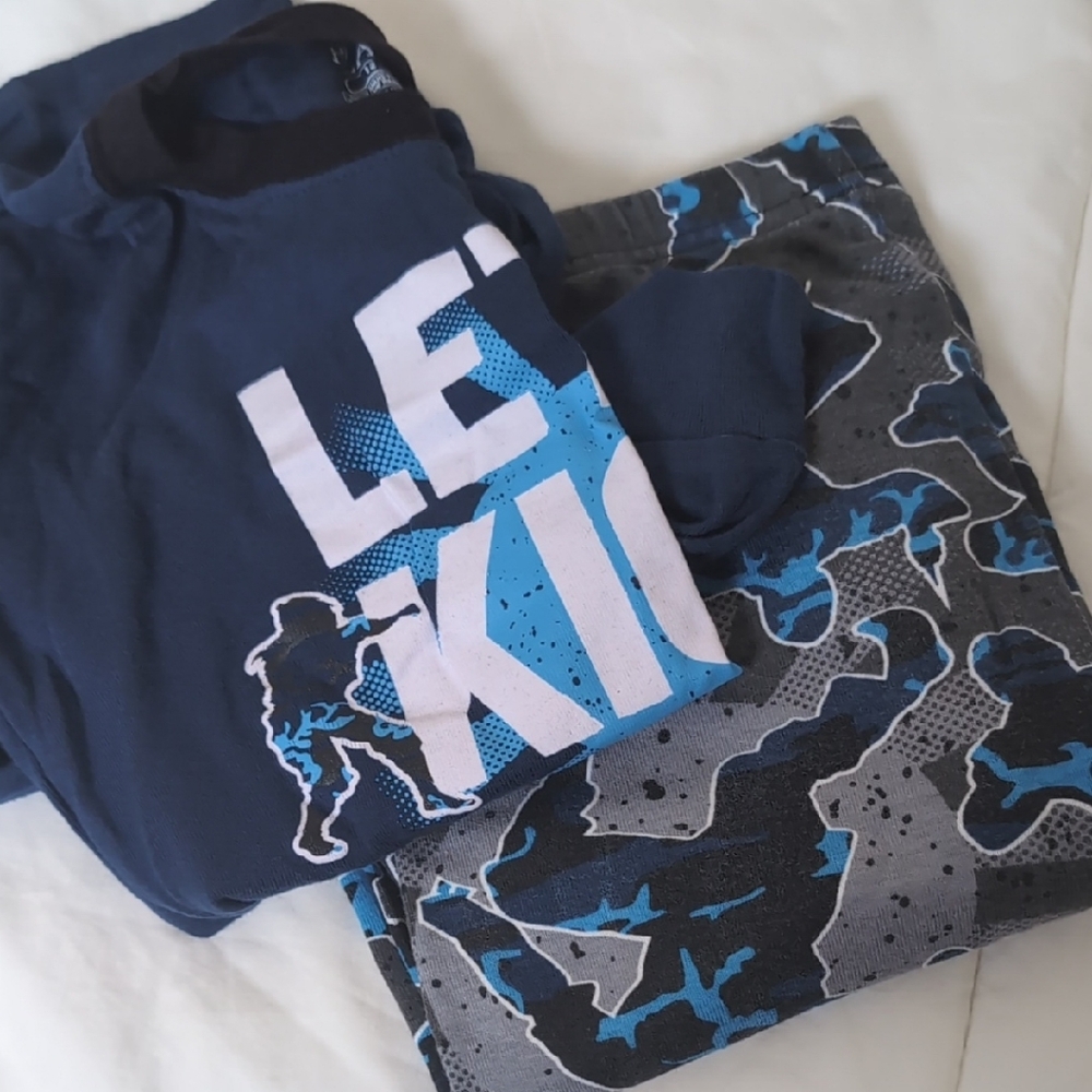 Blue and Gray Graphic Pajama Set